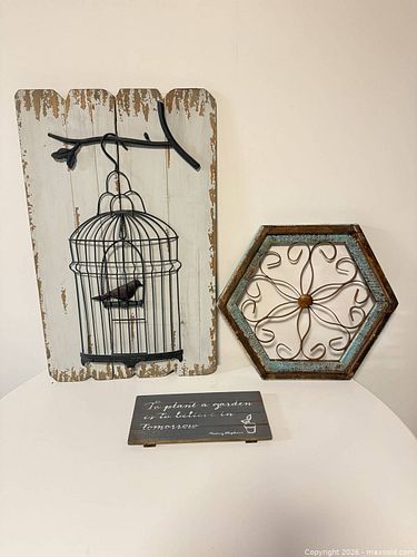 Lot #19 (1 of 4)