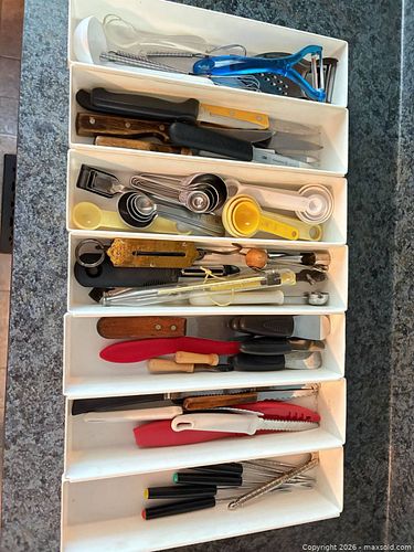 Assorted utensil (1 of 1)