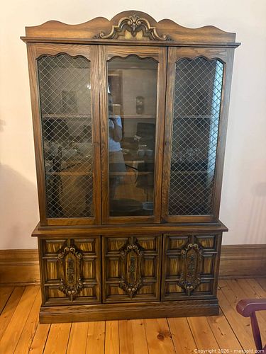 Buffet and hutch  (1 of 1)