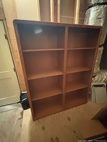 Medium Oak Veneer Bookcase with 5 Shelves (1 of 5)
