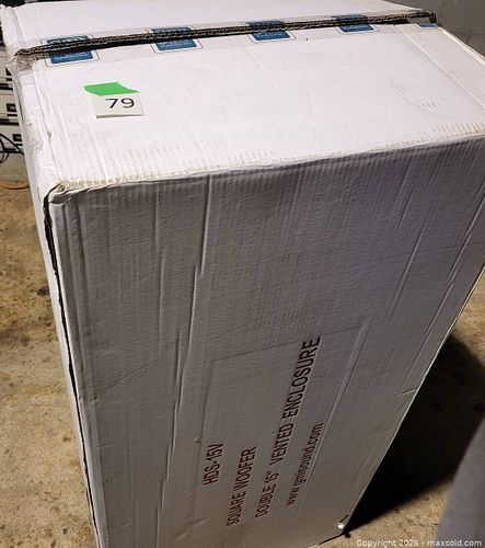 Empty BNIB Dual 15" Car Subwoofer Cabinet (1 of 5)