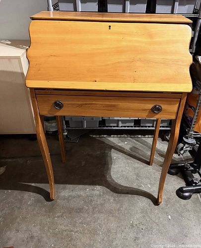 Lot #26 (1 of 7)