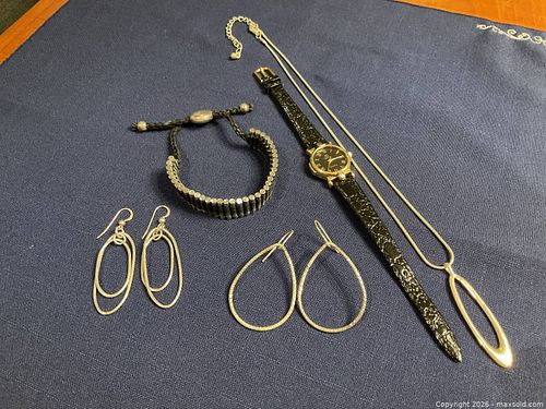 Women's Mixed Jewelry Lot  (1 of 5)