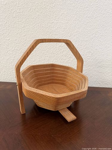 Lot #37 (1 of 7)
