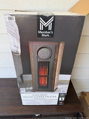 Lot #28 (1 of 3)