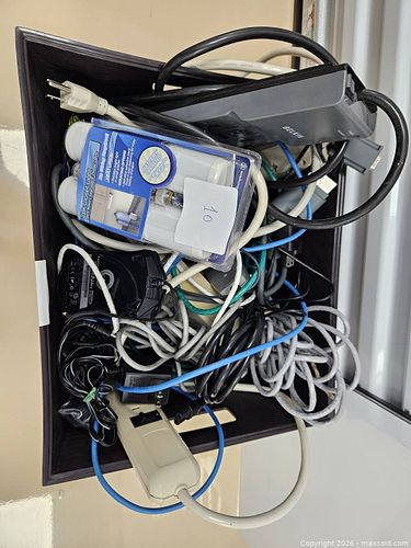 Mixed Electronics Cables & Accessories (1 of 3)