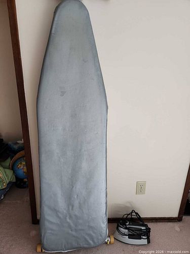 Lot #61 (1 of 7)