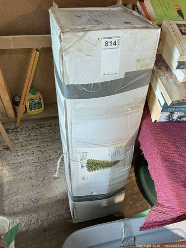 Lot #814 (1 of 3)
