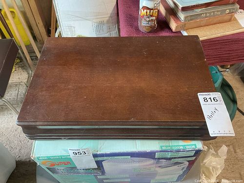 Lot #816 (1 of 3)
