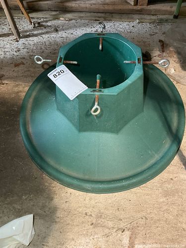 Lot #820 (1 of 3)