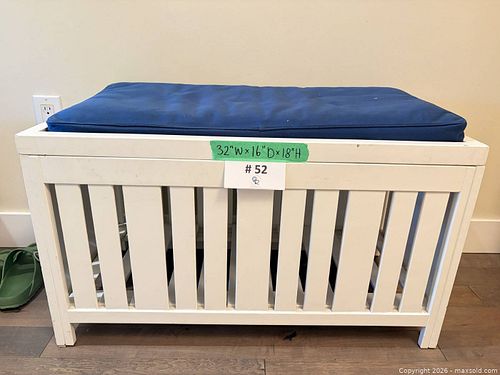 Slatted Shoe Bench with Removable Cushion (1 of 14)