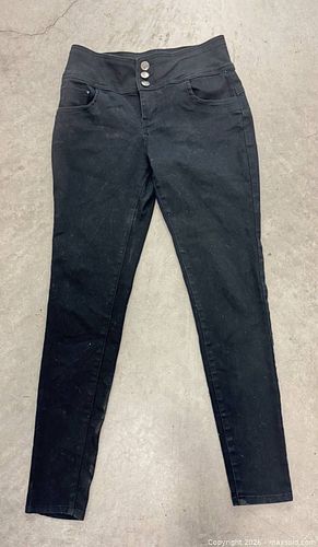 Women’s Hybrid High-Waisted Size 7 Black Skinny Jeans (1 of 3)
