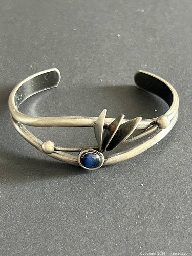 Lot #22 (1 of 4)