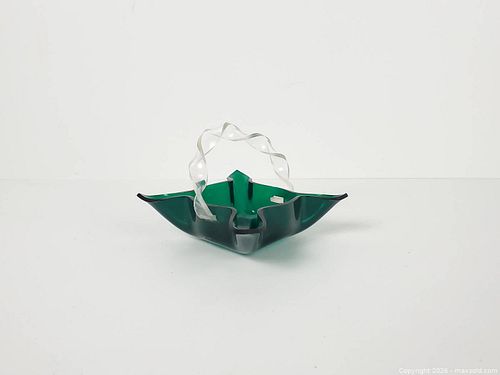 Lot #323 (1 of 8)