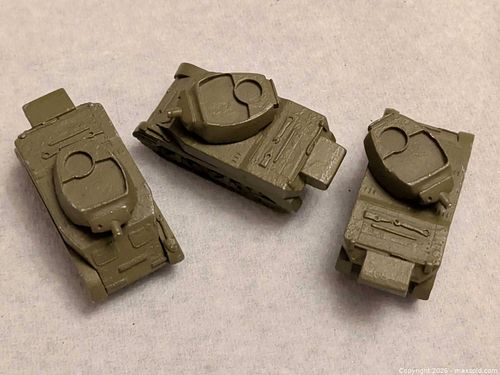 Army tanks  (1 of 7)