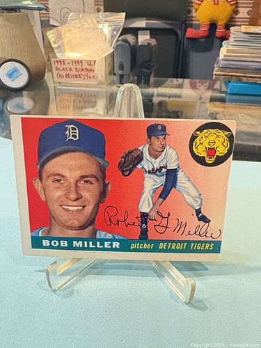 Lot #28 (1 of 4)