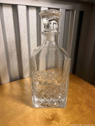 Courvoisier Clear Crystal Decanter with Diamond-Cut Pattern (1 of 4)