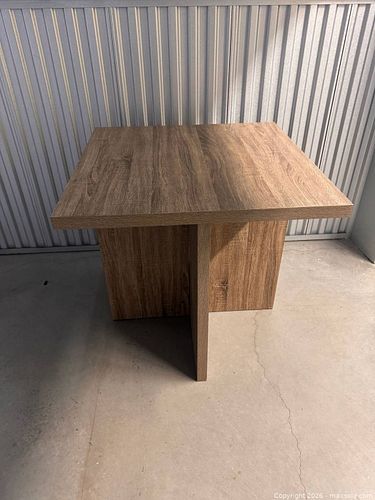 Modern Farmhouse Square Oak Table (1 of 4)