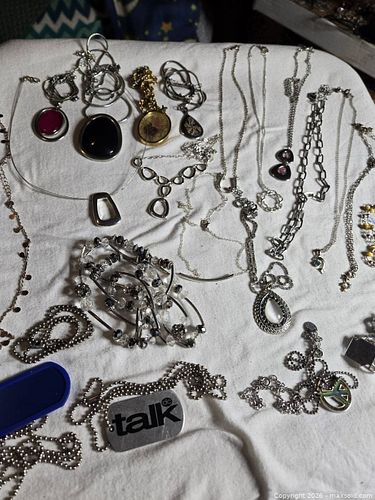 Assorted silver tone jewelery (1 of 14)