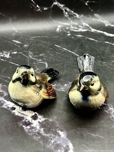 Pair of Vintage West German Porcelain Bird Figurines Hand Painted (1 of 10)