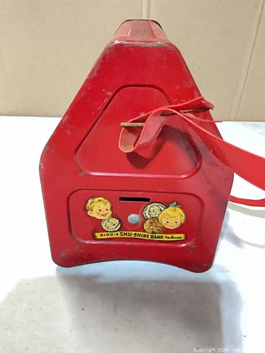 Amoco Shoe Shine box for Kiddies - lot 1134 (1 of 5)