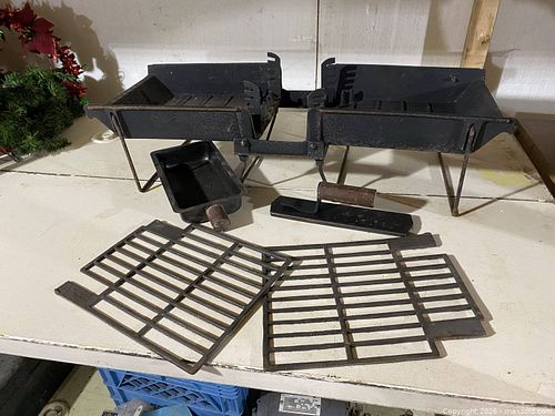 Vintage Portable Black Charcoal Hibachi Camp Grill, Cast Iron Grates (1 of 15)
