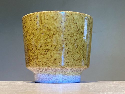 Lot #32 (1 of 10)