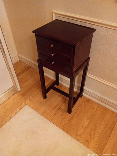 Mahogany Veneer Side Table Sewing Cabinet with 3 Drawers B (1 of 9)