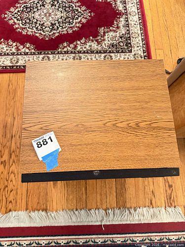 Lot #881 (1 of 5)