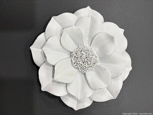 White Floral Modern Wall Sculpture, Plaster/Resin, Medium (1 of 3)