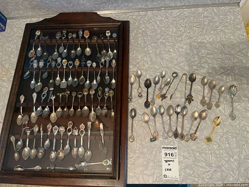 Souvenir Spoons With Display Case (1 of 15)