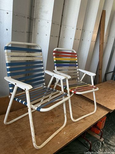 Folding Chairs A (1 of 7)