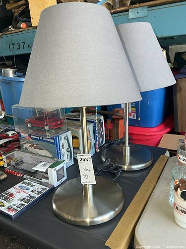 Lot #253 (1 of 5)