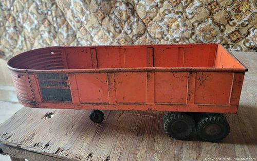 Vintage Pressed Metal Structo Grain Co. Toy Trailer  (1 of 5)
