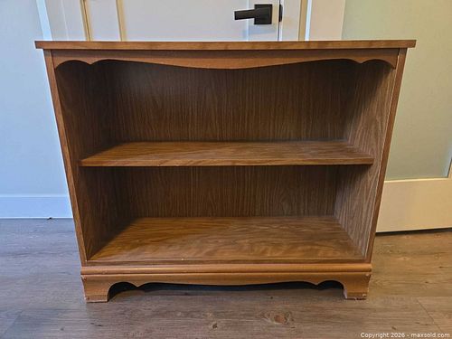 Medium Brown Oak Finish Bookcase, 2-Shelf (1 of 8)