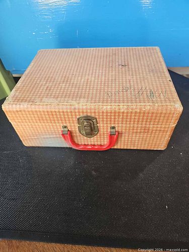 Lot #32 (1 of 6)
