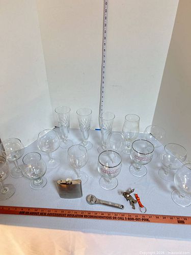 Glassware Set - 13 Pieces: Chimay, Coors Light & Generic- D (1 of 11)