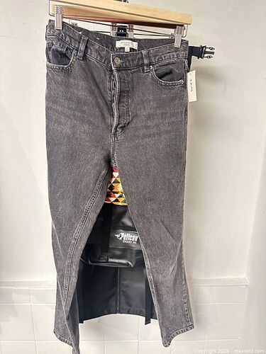 Lot #21 (1 of 3)