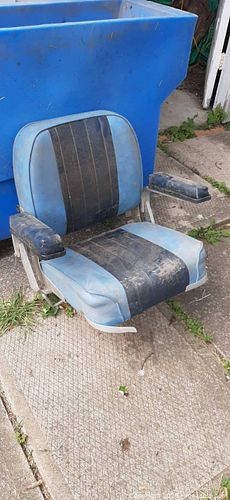 Folding marine boat seat (1 of 6)