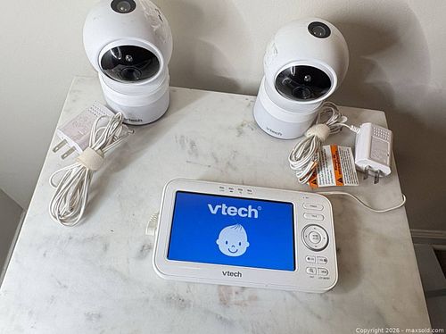 VTech Baby Monitor System - 2 Cameras, White (1 of 4)