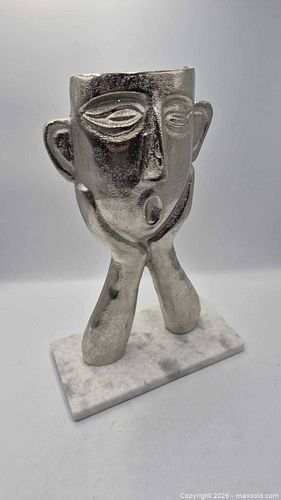 Metal Face Sculpture Decor (1 of 8)