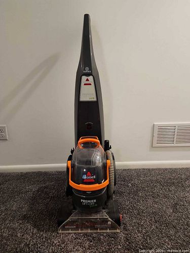 Bissell Premier Lift-Off Pet Upright Carpet Cleaner (1 of 4)