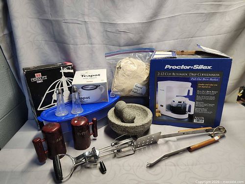 Mixed Kitchen Lot: Coffee Maker, Teapot, Mortar & More (1 of 3)