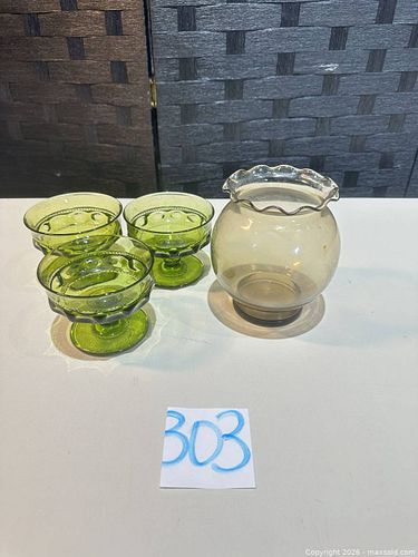 Mixed Vintage Glass Compotes & Ruffled Vases, Green & Amber (1 of 5)