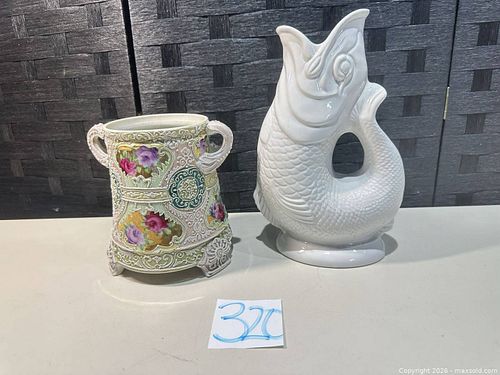 Wade Gluggle Fish Pitcher and Floral Relief Porcelain Vase, 2 pcs (1 of 12)