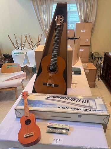 Acoustic & Electric Instruments: Yamaha C40/02 Acoustic Guitar, Ukulele, Harmonica & M-Audio Keyboard (1 of 19)