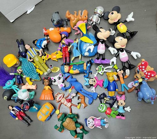 Massive Multi-Brand Character Action Figure and Collectible Toy Hoard (1 of 11)