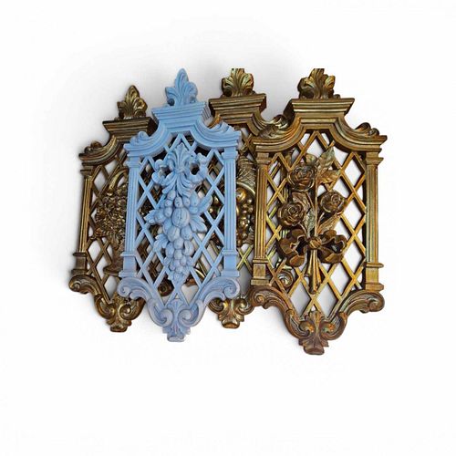 Four Hollywood Regency Wall Plaques (1 of 3)