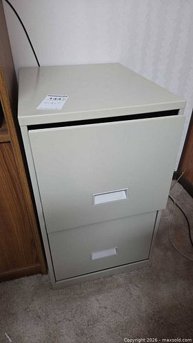 Metal 2-Drawer Vertical Filing Cabinet in Beige (1 of 6)