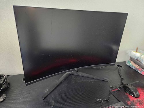 Computer Monitor (1 of 3)